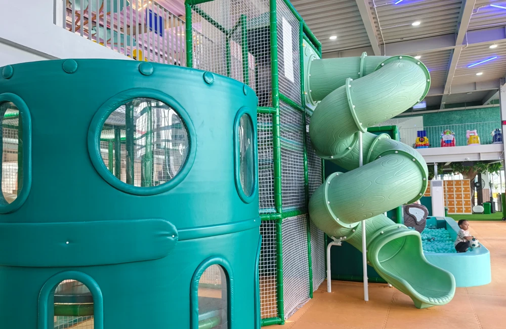 Plastic Tube Slide